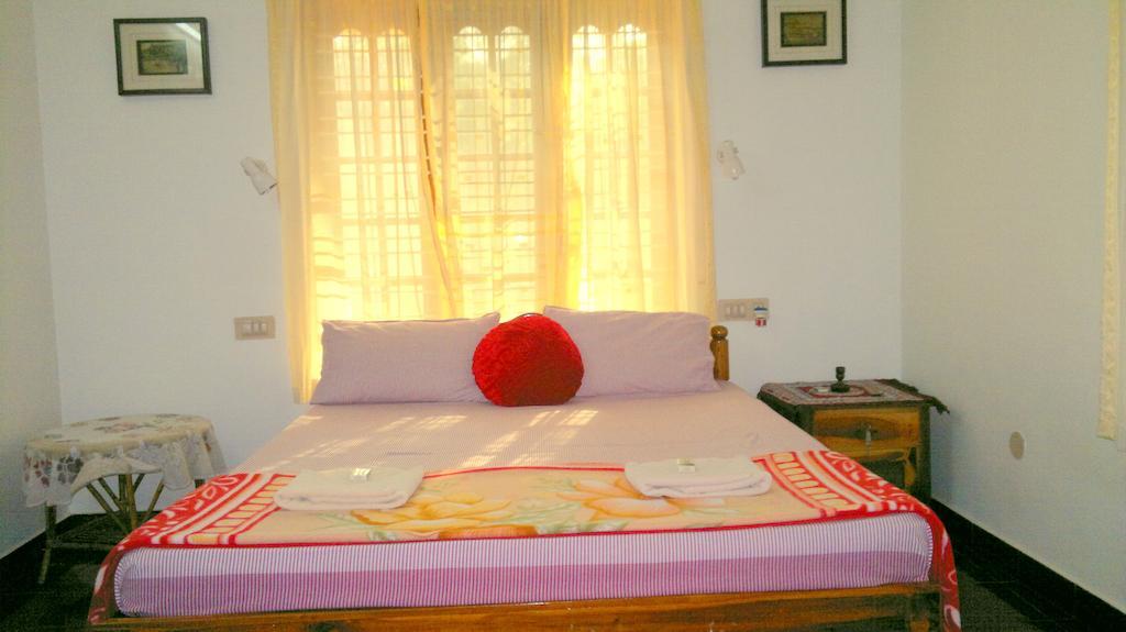 Ganesh House Homestay コーバラム エクステリア 写真