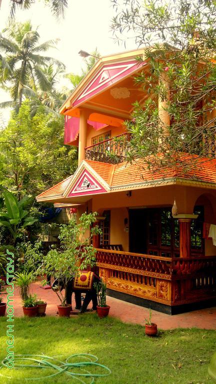 Ganesh House Homestay コーバラム エクステリア 写真