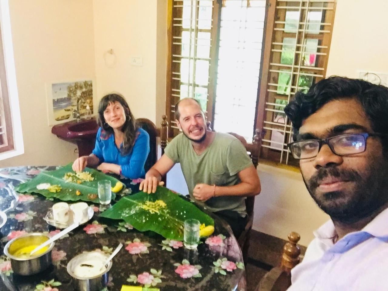 Ganesh House Homestay コーバラム エクステリア 写真