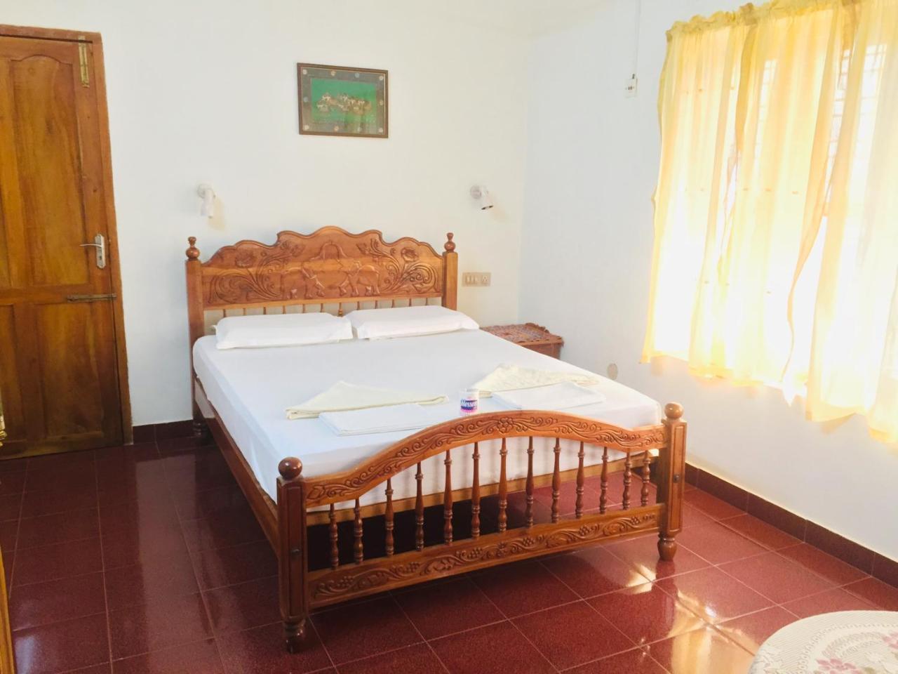 Ganesh House Homestay コーバラム エクステリア 写真